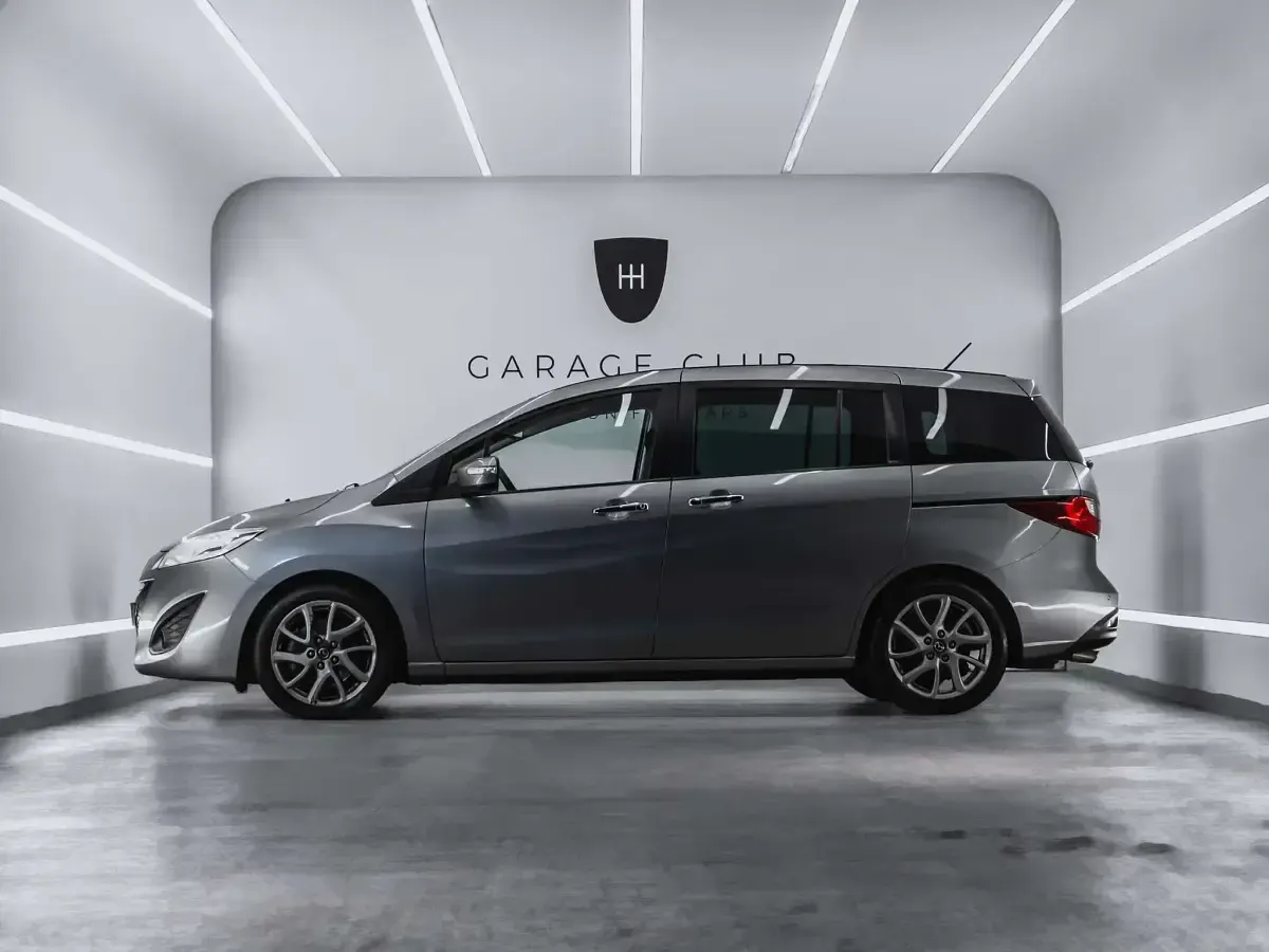 Usado Mazda 5 Luxury 150 CV (110 kW) 2014 Gris / plata Monovolumen