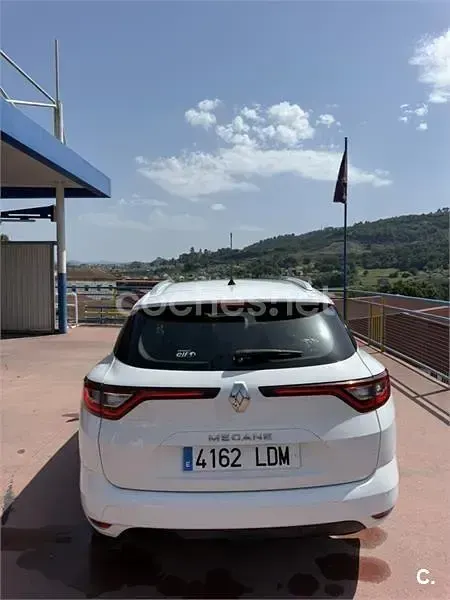 Usado Renault Mégane GrandTour Bose Edition 110 CV (80 kW) 2019 Blanco Familiar
