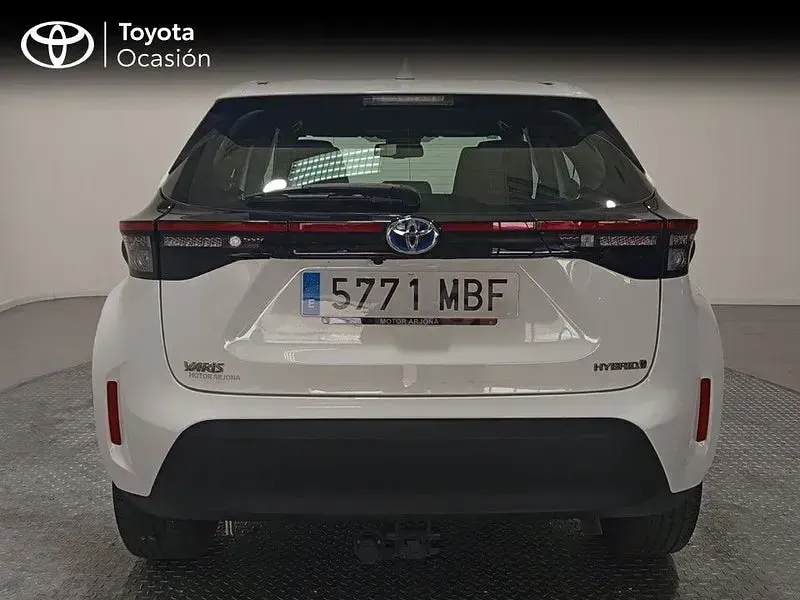 Usado Toyota Yaris Cross Active 116 CV (85 kW) 2022 Blanco SUV