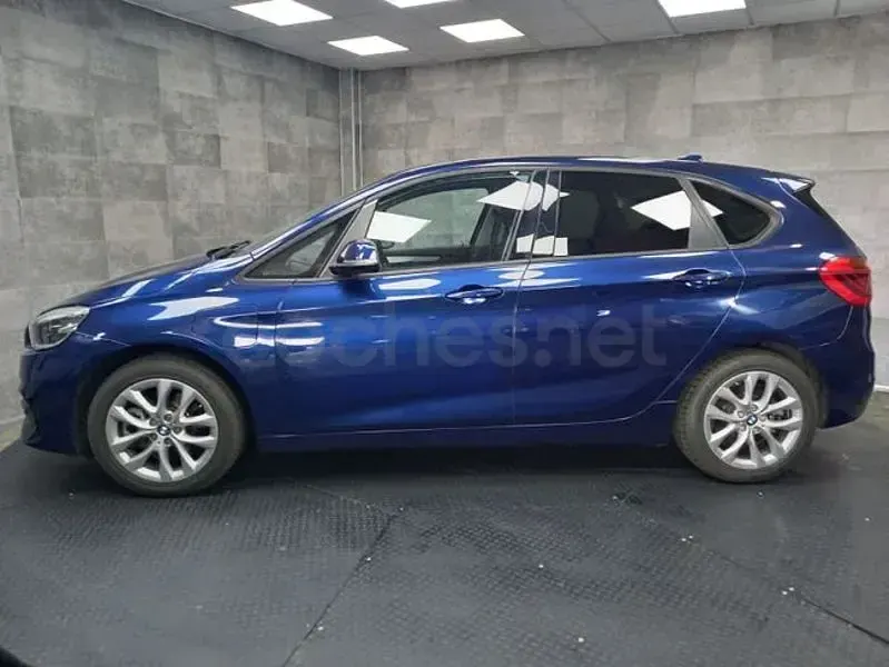 Usado BMW 225 Active Tourer 220 CV (161 kW) 2022 Azul Monovolumen