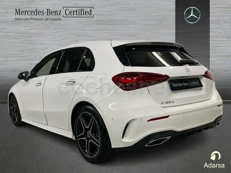 Usado Mercedes A180 116 CV (85 kW) 2025 Blanco Berlina