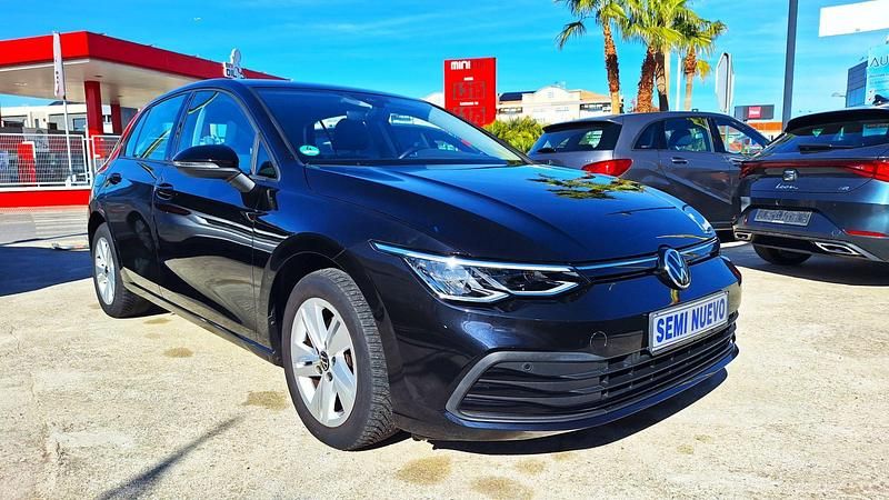 Negro Usado 2020 VW Golf VIII Life Berlina | 19.500 € (Precio justo) - Imagen 1/4