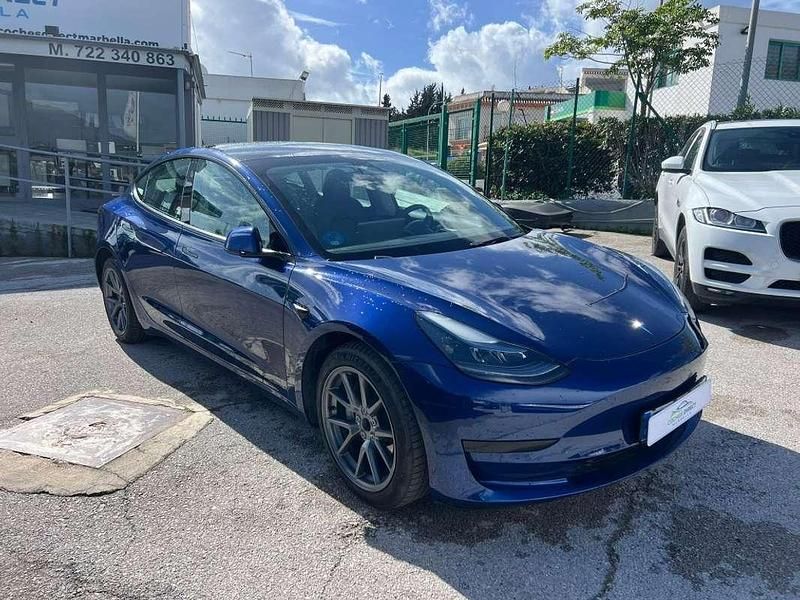 Usado Tesla Model 3 Standard Range 239 kW (325 CV) 2022 Azul Berlina