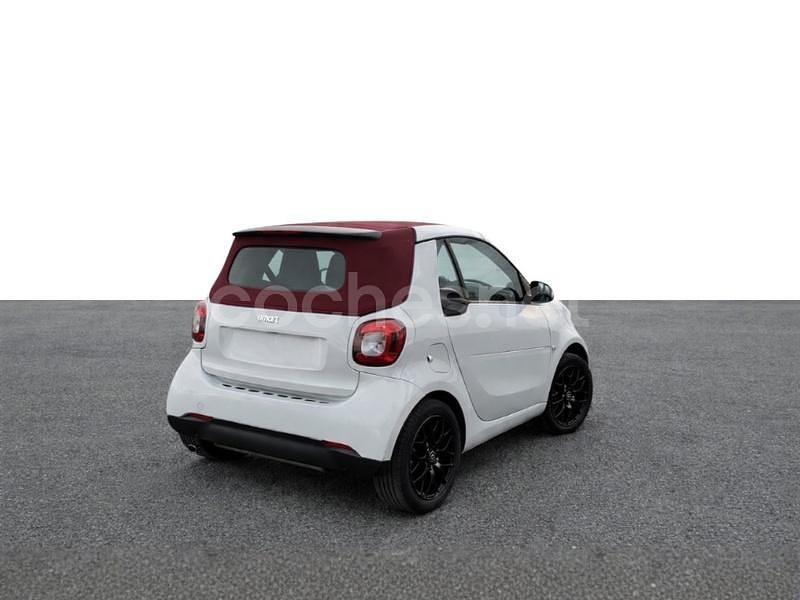 Usado Smart ForTwo Cabrio 90 CV (66 kW) 2017 Blanco Descapotable