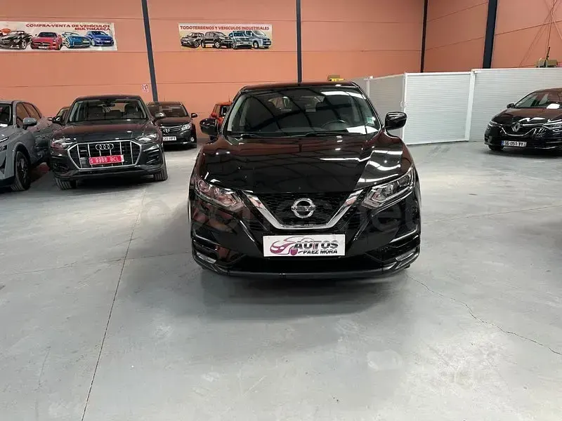 Usado Nissan Qashqai N-Connecta 115 CV (84 kW) 2019 Negro SUV