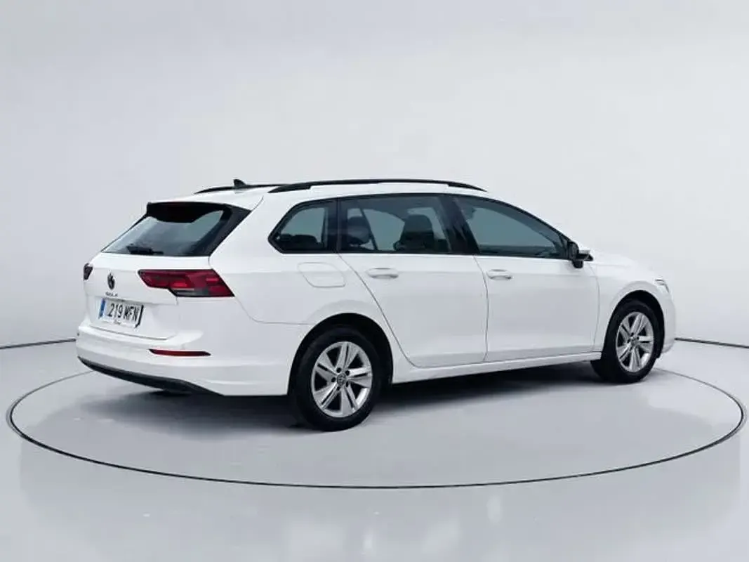 Usado VW Golf VIII Life 116 CV (85 kW) 2023 Blanco Utilitario