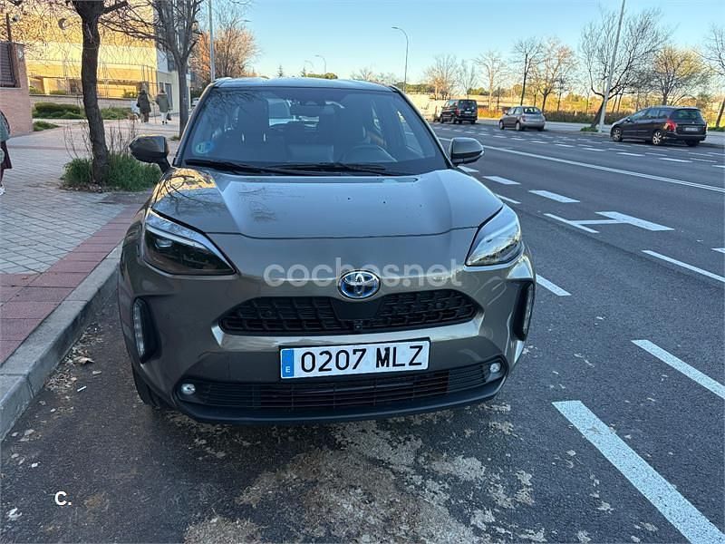 Usado Toyota Yaris Cross Active 116 CV (85 kW) 2023 Marrón SUV