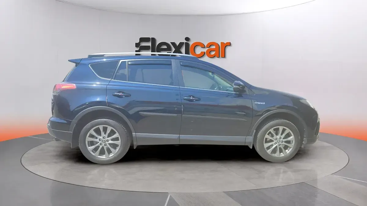 Usado Toyota RAV4 Hybrid Advance 218 CV (160 kW) 2019 Azul SUV