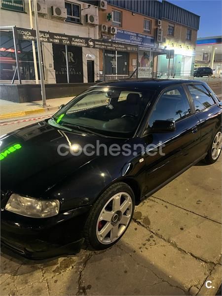 Negro Usado 2001 Audi A3 Attraction Berlina | 3799 € (Caro) - Imagen 1/2