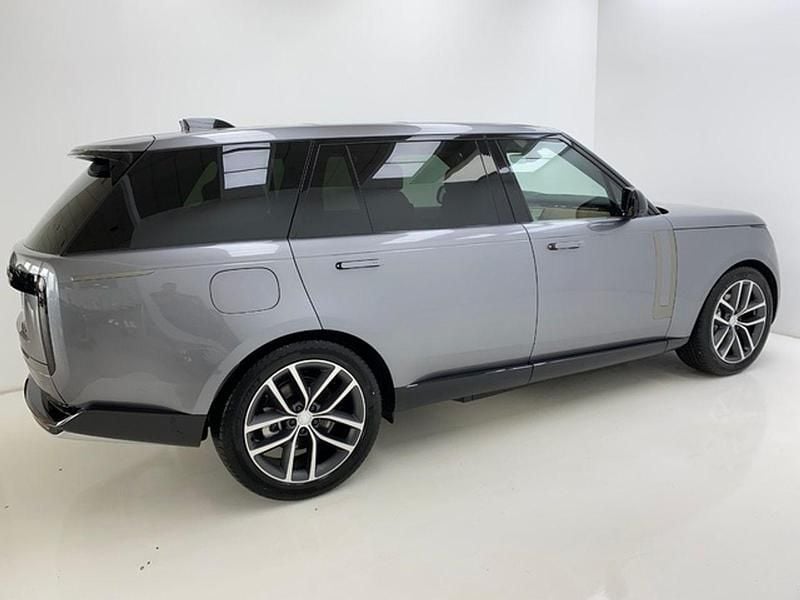 Usado Land Rover Range Rover 459 CV (337 kW) 2024 Gris metalizado SUV