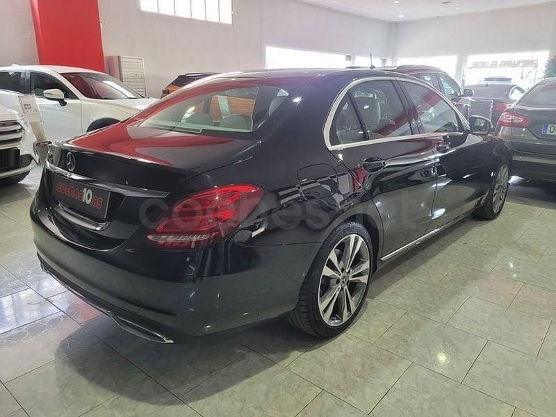 Usado Mercedes C220 194 CV (142 kW) 2018 Negro Berlina