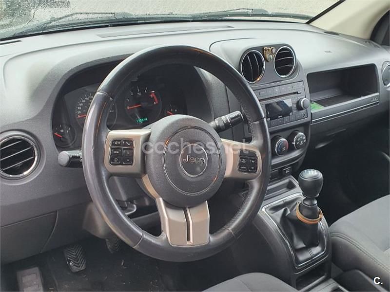 Negro Usado 2012 Jeep Compass Limited SUV | 9400 € (Precio justo) - Imagen 1/4