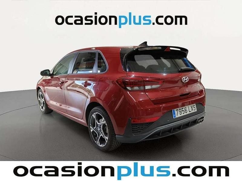 Usado Hyundai i30 N Line 120 CV (88 kW) 2022 Rojo Utilitario