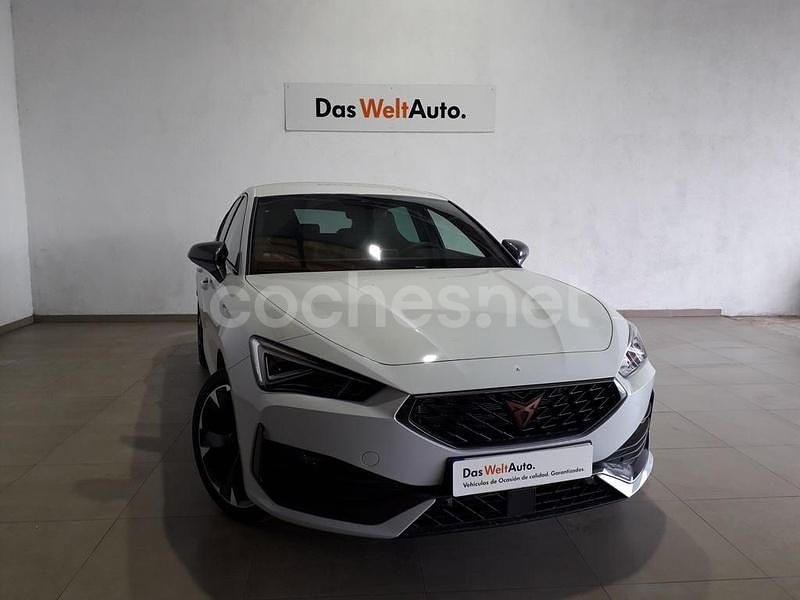 Blanco Usado 2023 Cupra Leon Berlina | 30.590 € (Precio justo) - Imagen 1/4