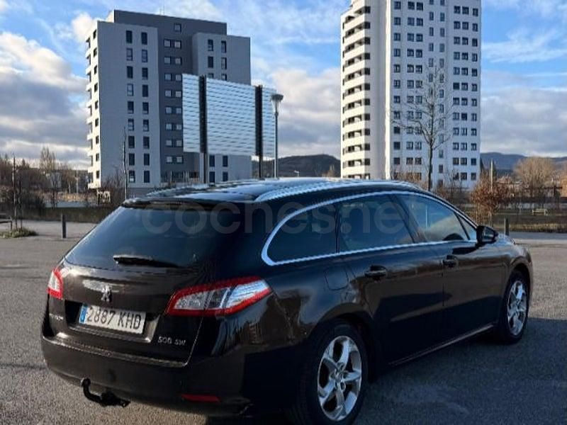 Usado Peugeot 508 SW Allure 140 CV (102 kW) 2014 Marrón Familiar
