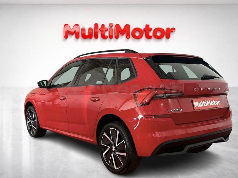 Usado Skoda Kamiq Monte Carlo 110 CV (80 kW) 2024 Rojo SUV