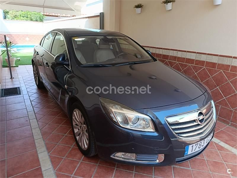 Usado Opel Insignia Cosmo 130 CV (95 kW) 2010 Azul Berlina