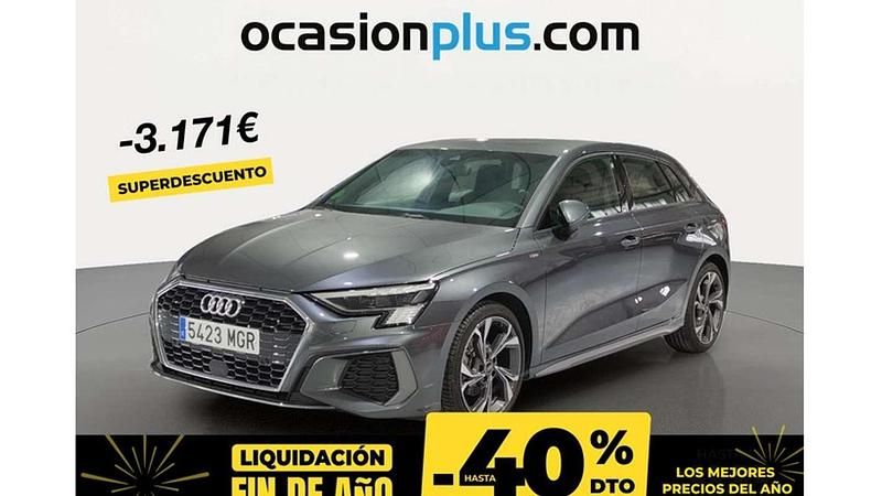 Gris Usado 2023 Audi A3 Sportback S-Line Utilitario | 31.719 € (Un poco caro) - Imagen 1/4
