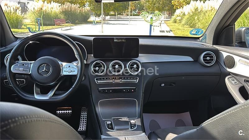 Usado Mercedes GLC300e 306 CV (225 kW) 2022 Gris / plata Coupe