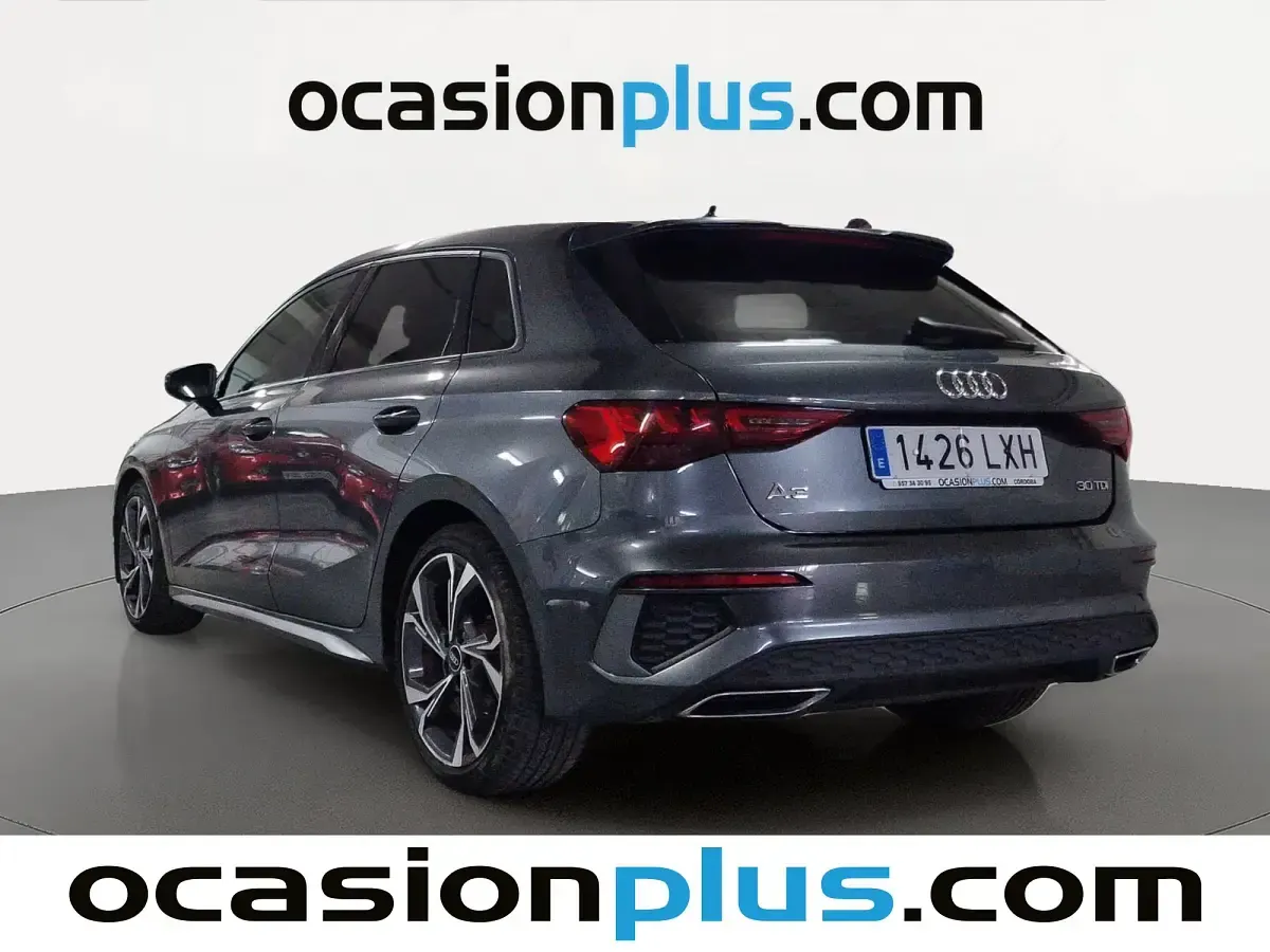 Usado Audi A3 Sportback S-Line 116 CV (85 kW) 2022 Gris Utilitario