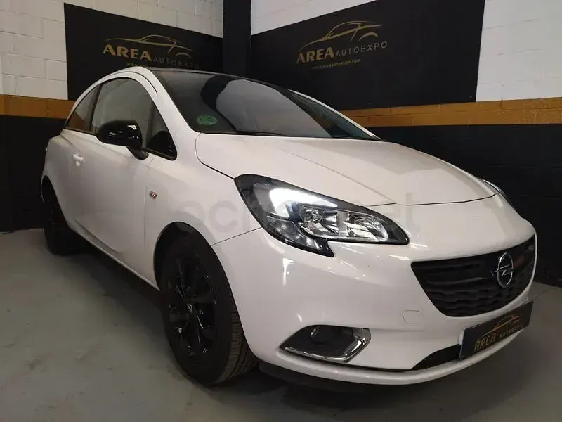Usado Opel Corsa Color Edition 100 CV (73 kW) 2017 Blanco Utilitario