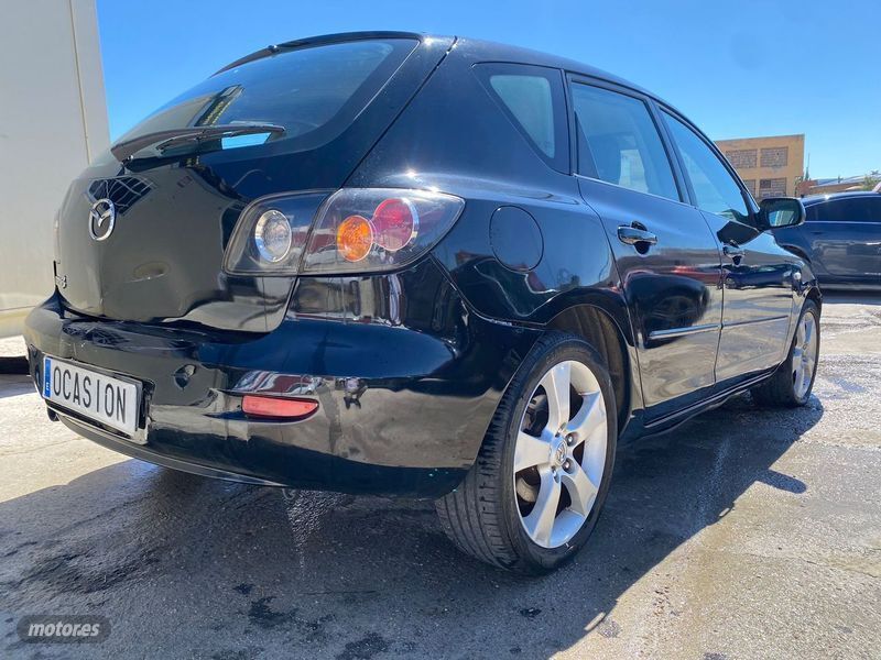 Usado Mazda 3 Sportive 150 CV (110 kW) 2006 Negro Berlina