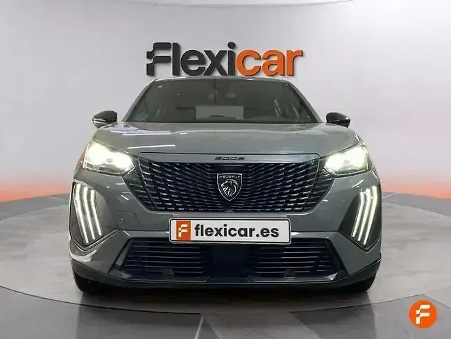 Usado Peugeot 2008 Active 100 CV (73 kW) 2023 Gris SUV