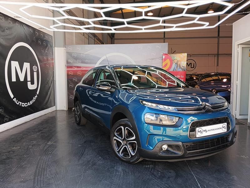 Usado Citroën C4 Feel 110 CV (80 kW) 2020 Verde Berlina