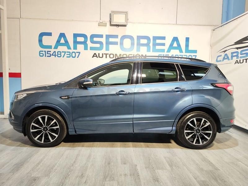 Usado Ford Kuga ST-Line 120 HP (88 kW) 2020 Azul SUV