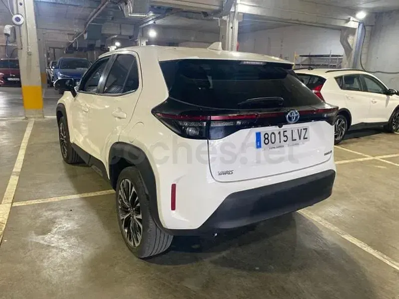 Usado Toyota Yaris Cross Style 116 CV (85 kW) 2022 Blanco SUV