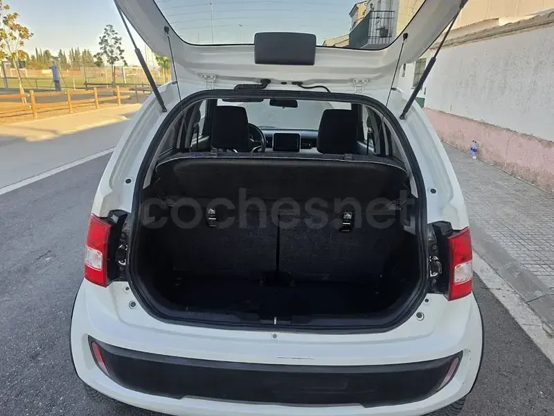 Usado Suzuki Ignis 90 CV (66 kW) 2019 Blanco SUV