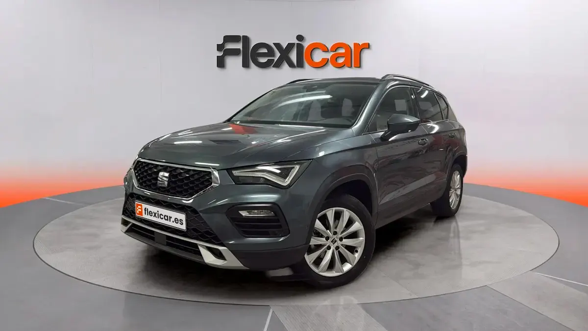 Usado Seat Ateca Style 110 CV (80 kW) 2021 Gris SUV
