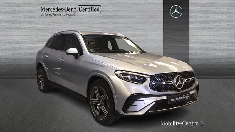 Usado Mercedes GLC220 AMG line 197 CV (144 kW) 2024 Hightechsilber metallic