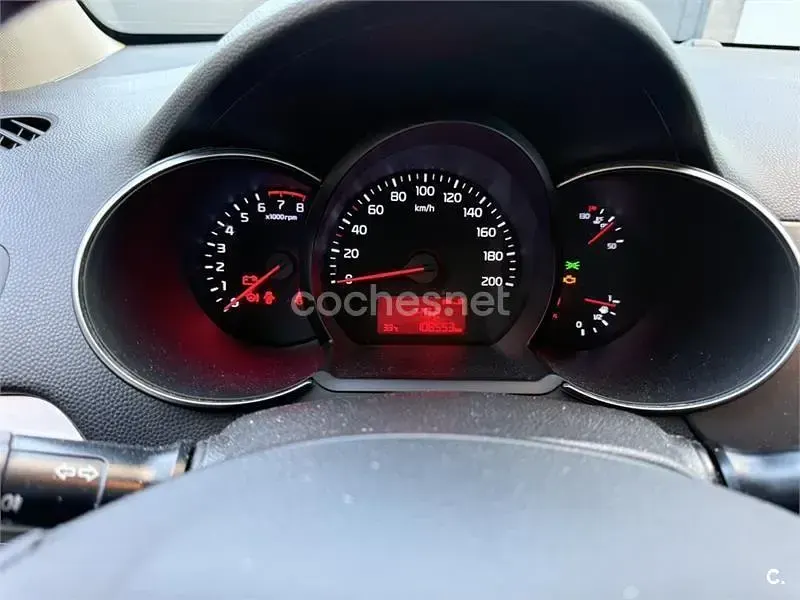Usado Kia Picanto 66 CV (48 kW) 2016 Blanco Utilitario