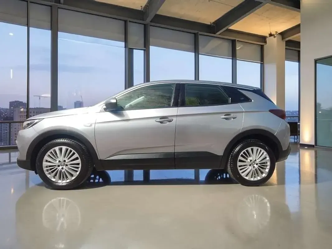Usado Opel Grandland X S 131 CV (96 kW) 2020 Gris SUV