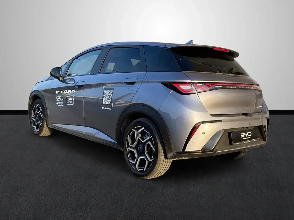 Nuevo BYD Dolphin Design 150 kW (204 CV) 2026 Gris Utilitario