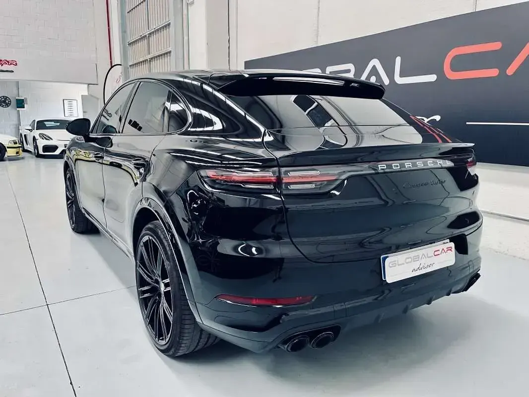Usado Porsche Cayenne Turbo 549 CV (403 kW) 2019 Negro SUV