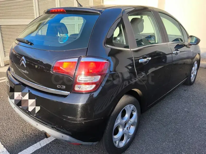 Usado Citroën C3 82 CV (60 kW) 2014 Negro Berlina