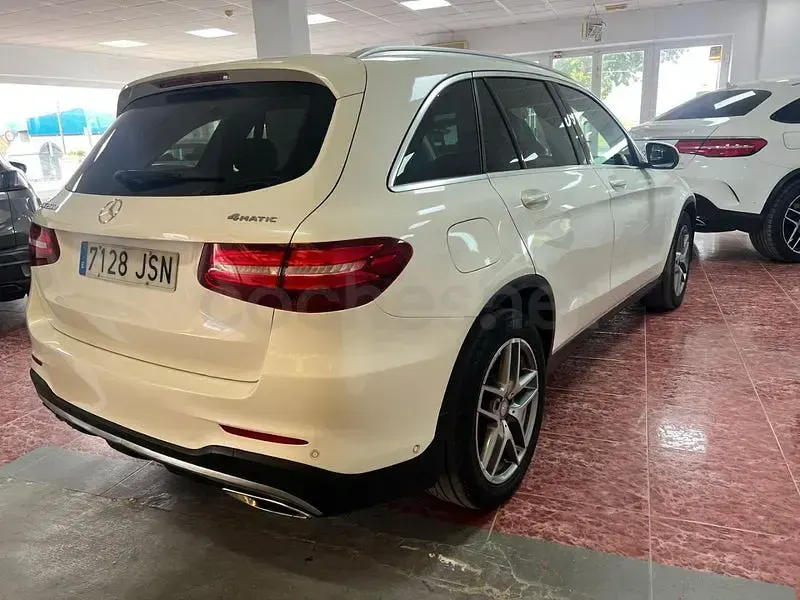 Usado Mercedes GLC250 204 CV (150 kW) 2017 Blanco SUV