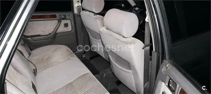 Usado Rover 400 111 CV (81 kW) 1991 Gris / plata Berlina