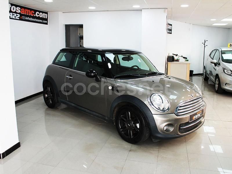 Usado Mini Cooper D 112 CV (82 kW) 2011 Beige Utilitario