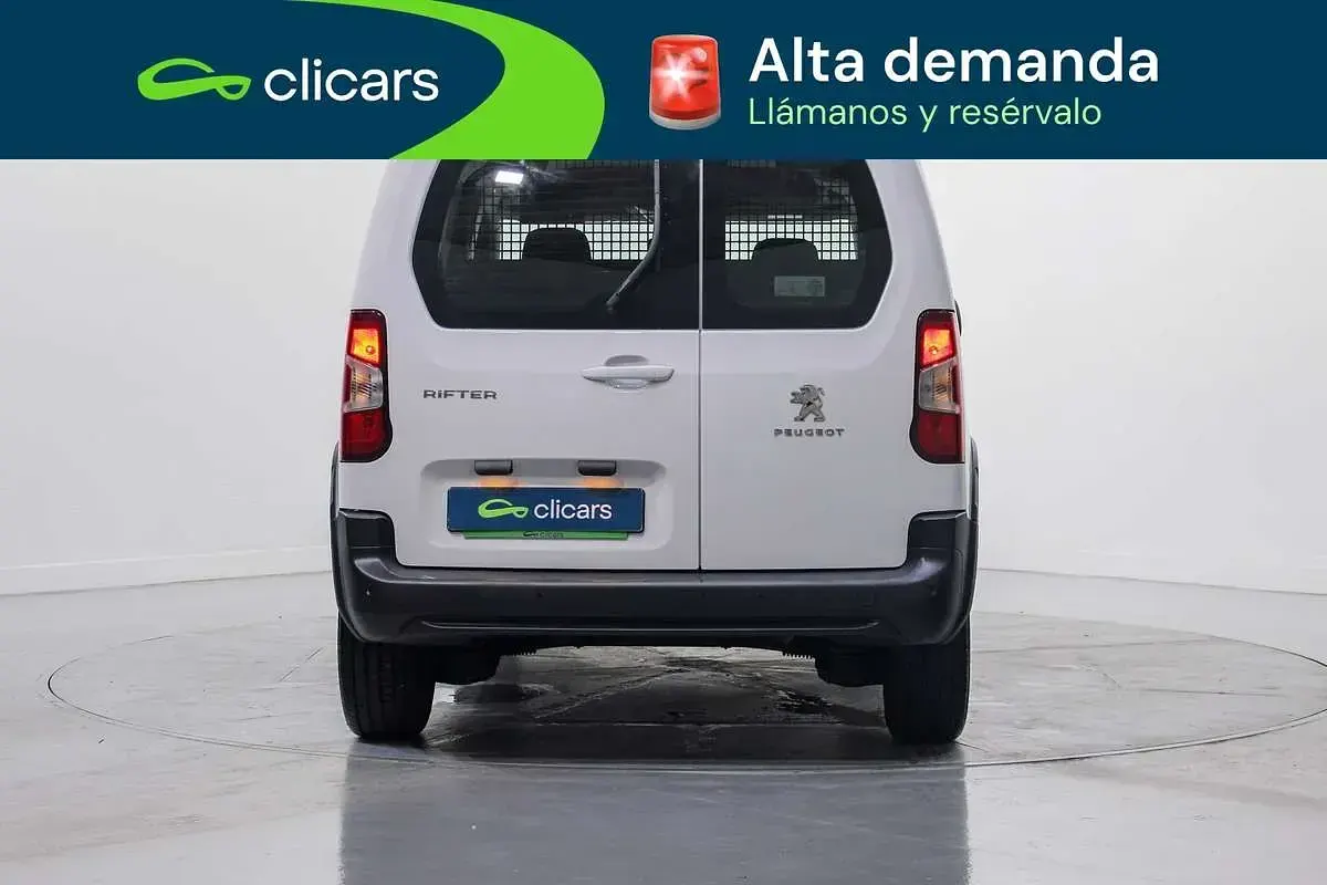 Usado Peugeot Rifter Business-Line 102 CV (75 kW) 2022 Blanco Monovolumen