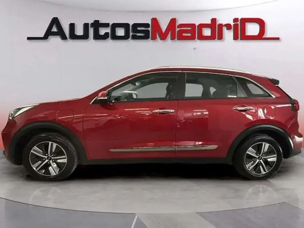 Usado Kia Niro 141 CV (103 kW) 2021 Rojo SUV