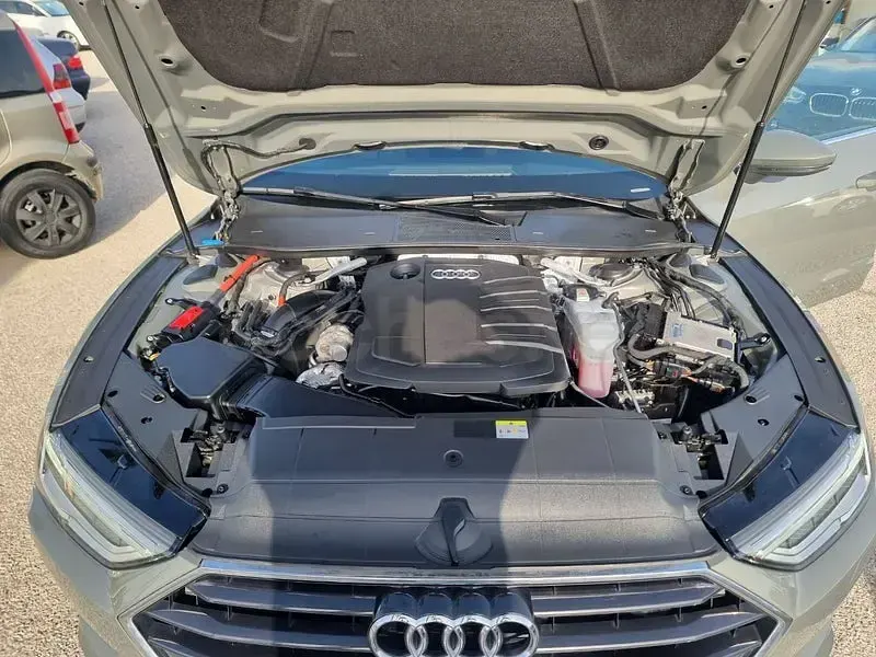 Usado Audi A7 204 CV (150 kW) 2021 Gris / plata Berlina