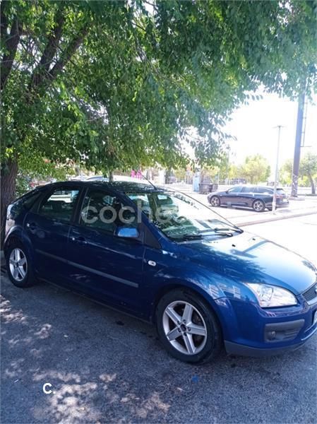 Azul Usado 2007 Ford Focus Trend Berlina | 3150 € (Precio justo) - Imagen 1/2