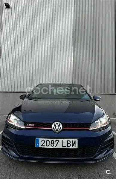 Usado VW Golf VII GTI 245 CV (180 kW) 2019 Azul Berlina