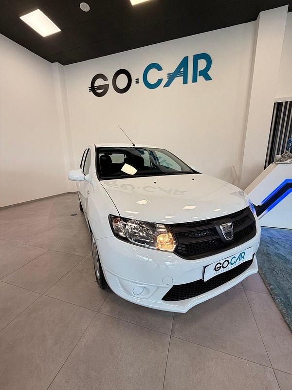 Blanco Usado 2015 Dacia Sandero Berlina | 6500 € (Buen precio) - Imagen 1/4