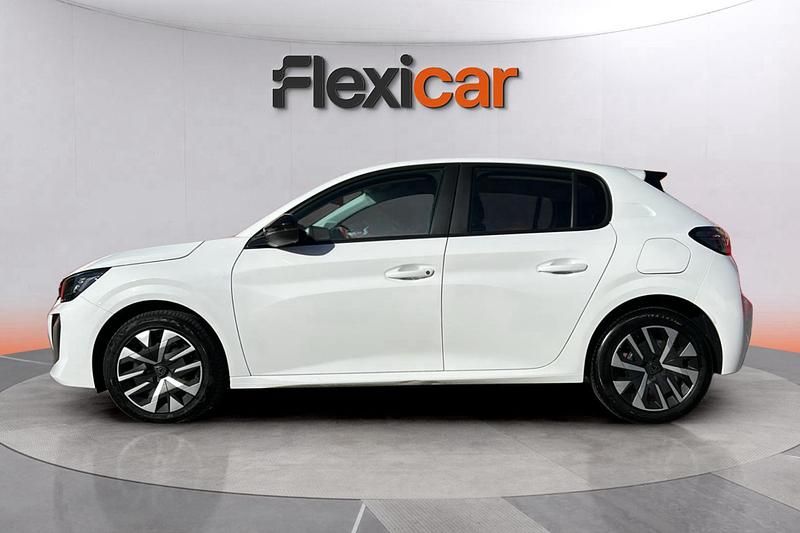 Usado Peugeot 208 Active 102 CV (75 kW) 2024 Blanco Utilitario