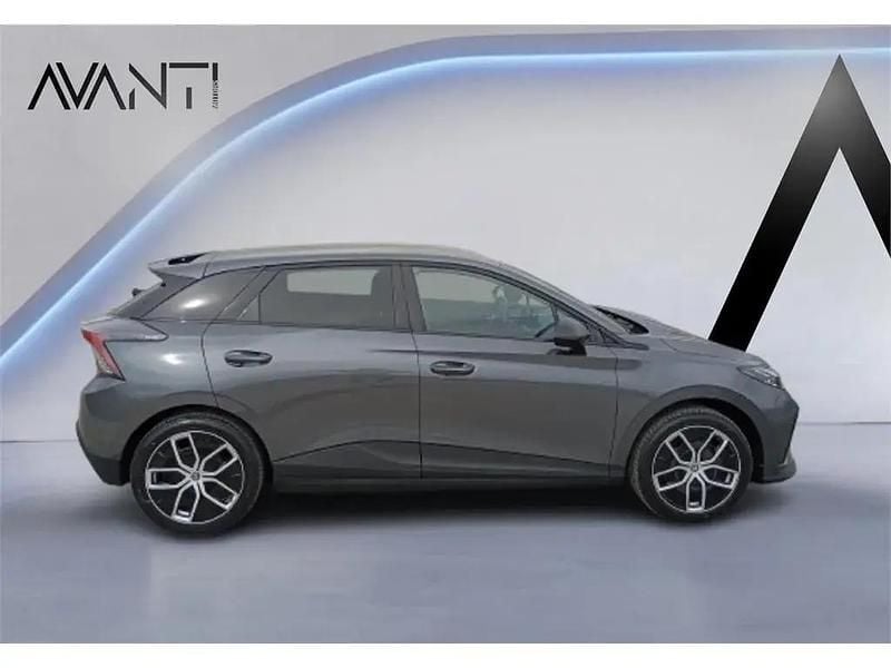 Usado MG MG4 EV Luxury 150 kW (204 HP) 2025 Cinzento Citadino