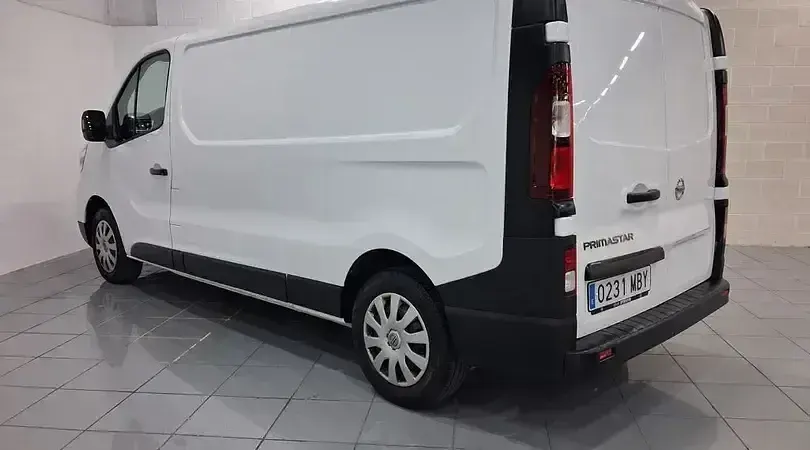 Usado Nissan Primastar 131 CV (96 kW) 2022 Blanco Monovolumen